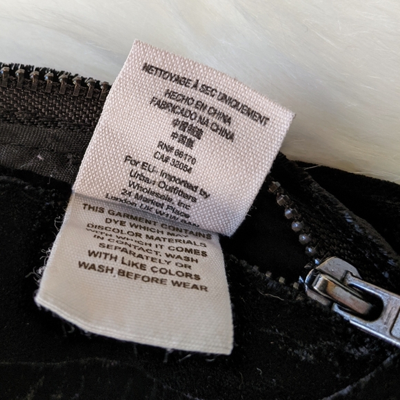 Free People Black Velvet Overalls | Size 27 - Picture 11 of 13